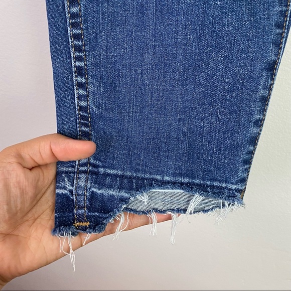 Madewell Women's Curvy High-Rise Skinny Jeans: Drop Step-Hem Edition Size 33P - Picture 8 of 16